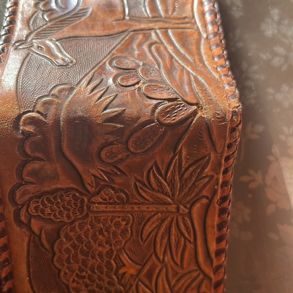 Vintage Embossed leather, bifold wallet, horse , Mexico - Picture 4 of 16